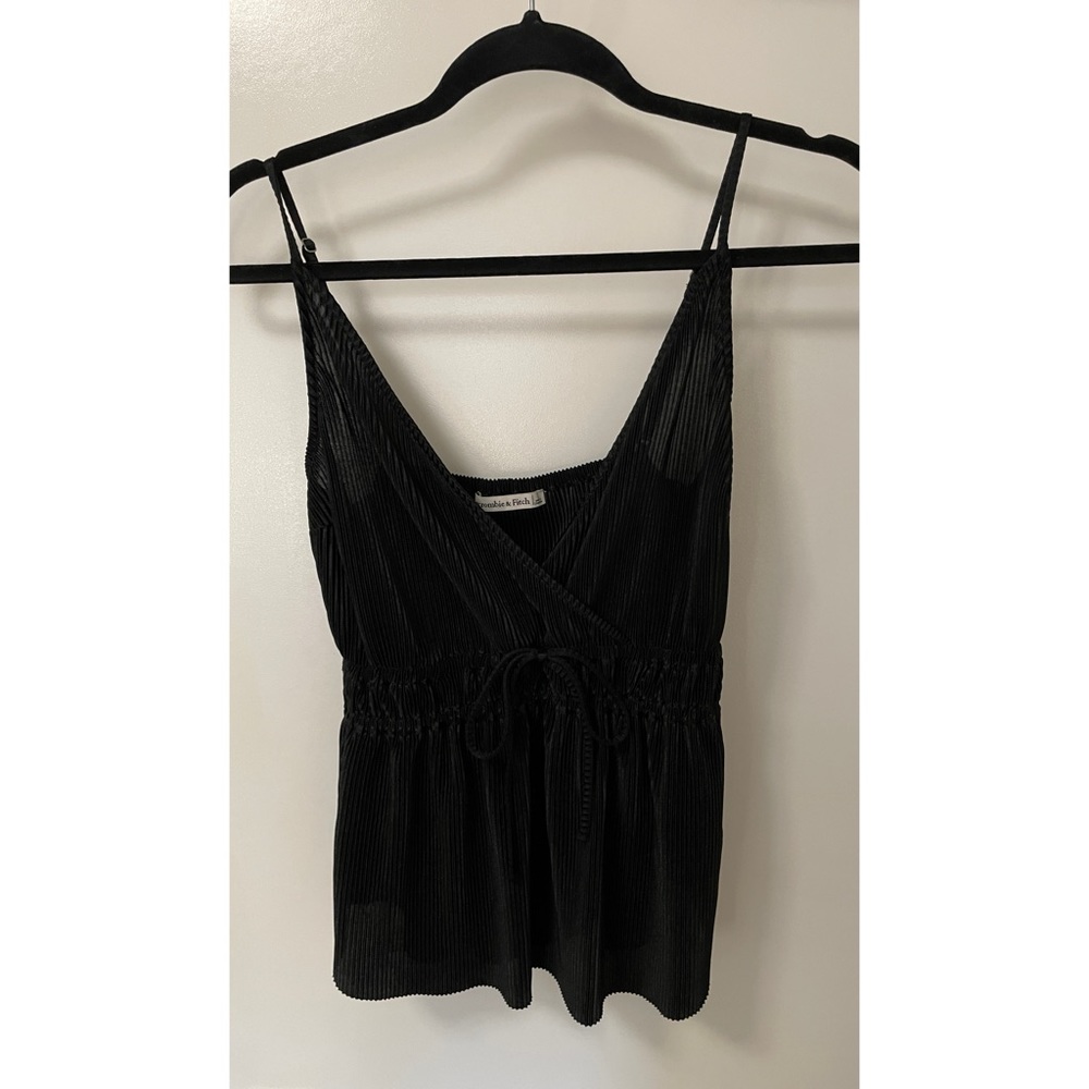 Abercrombie & Fitch black plisse babydoll top small sleeveless